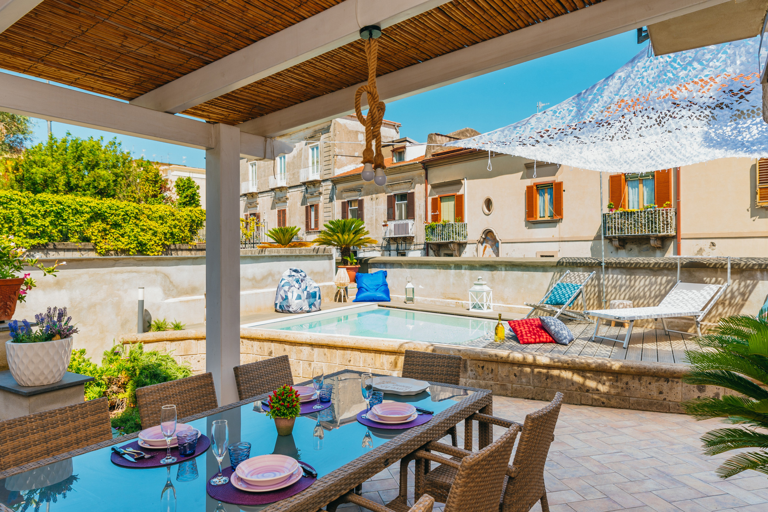 Villa a Sant´Agnello - AMORE RENTALS - Villa Totti con Piscina Privata, Giardino, Parcheggio e Ascensore