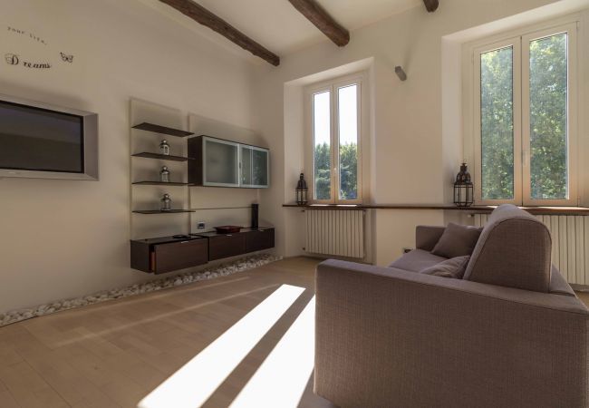 Appartamento a Lecco - Lungolago Holiday Home - Affitti Brevi Italia Appartamento a Lecco - Lungolago Holiday Home - Affitti Brevi Italia