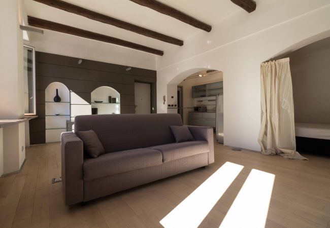 Appartamento a Lecco - Lungolago Holiday Home - Affitti Brevi Italia Appartamento a Lecco - Lungolago Holiday Home - Affitti Brevi Italia