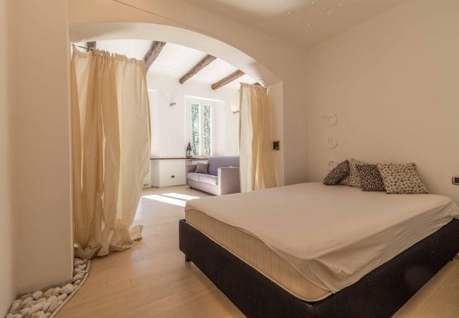 Appartamento a Lecco - Lungolago Holiday Home - Affitti Brevi Italia Appartamento a Lecco - Lungolago Holiday Home - Affitti Brevi Italia