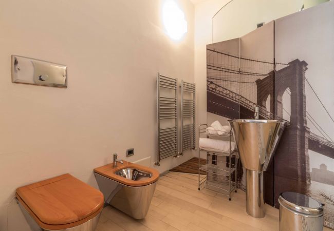 Appartamento a Lecco - Lungolago Holiday Home - Affitti Brevi Italia Appartamento a Lecco - Lungolago Holiday Home - Affitti Brevi Italia