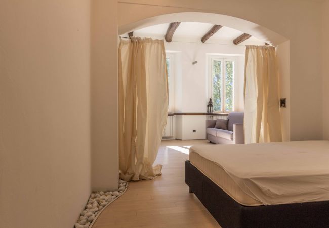 Appartamento a Lecco - Lungolago Holiday Home - Affitti Brevi Italia Appartamento a Lecco - Lungolago Holiday Home - Affitti Brevi Italia