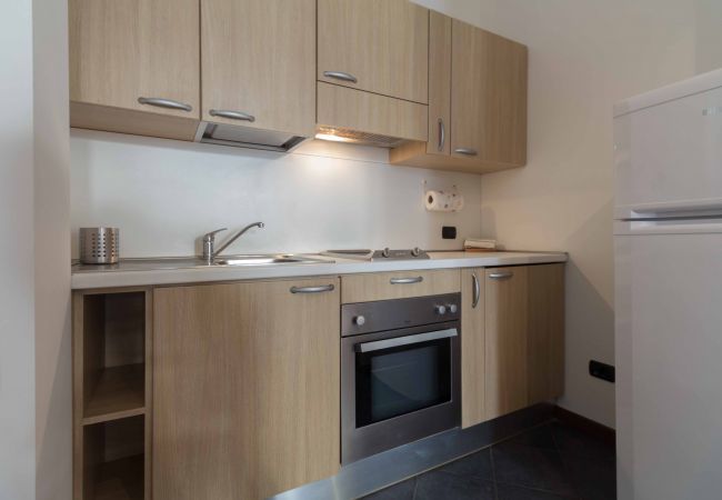 Studio a Lecco - Galleria Roma Studio - Affitti Brevi Italia Studio a Lecco - Galleria Roma Studio - Affitti Brevi Italia