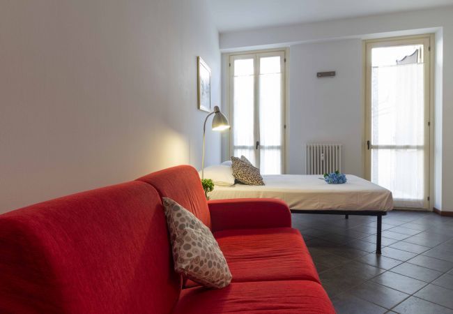 Studio a Lecco - Galleria Roma Studio - Affitti Brevi Italia Studio a Lecco - Galleria Roma Studio - Affitti Brevi Italia