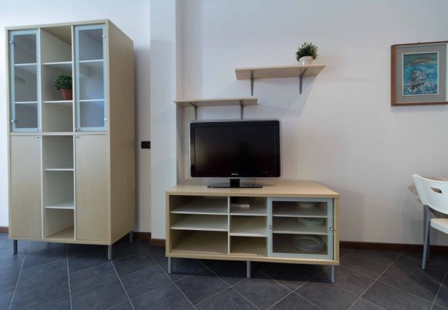 Studio a Lecco - Galleria Roma Studio - Affitti Brevi Italia Studio a Lecco - Galleria Roma Studio - Affitti Brevi Italia