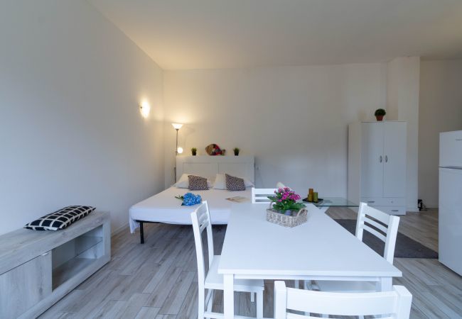 Studio a Lecco - Casetta di Sarah - Affitti Brevi Italia Studio a Lecco - Casetta di Sarah - Affitti Brevi Italia