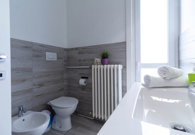 bagno Casetta di Elie Solo Affitti Brevi Studio a Lecco - Casetta di Elie - Affitti Brevi Italia