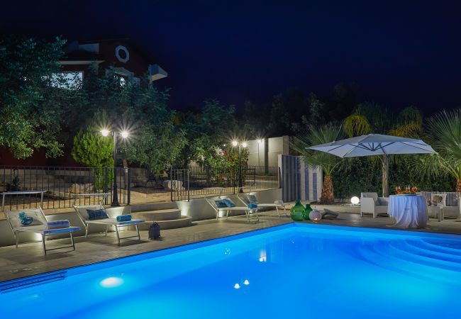Villa a Ispica - VILLA DEL COLLE CON PISCINA PRIVATA Villa a Ispica - VILLA DEL COLLE CON PISCINA PRIVATA