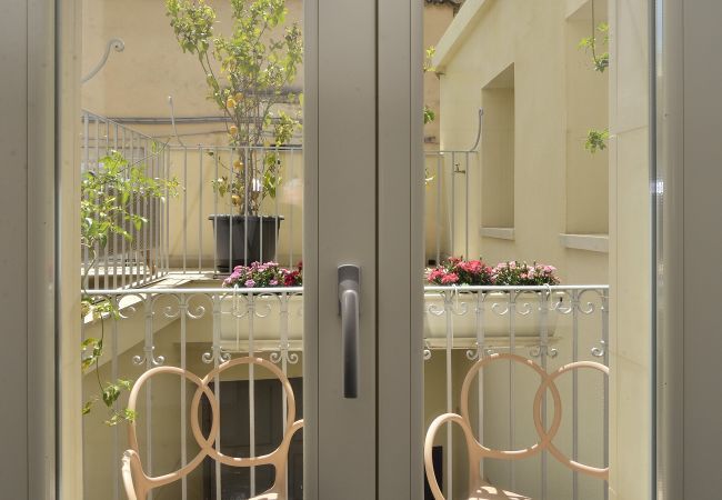 Appartamento a Modica - DOMUS SBIRCIÒ - Affitti Brevi Italia Appartamento a Modica - DOMUS SBIRCIÒ - Affitti Brevi Italia