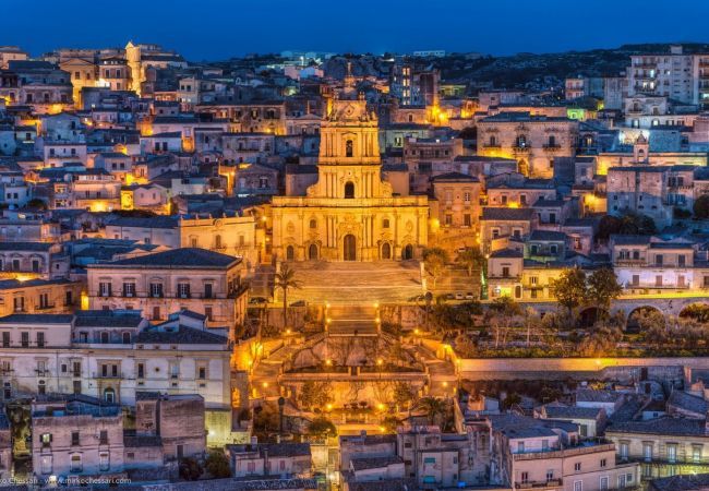 Appartamento a Modica - DOMUS SBIRCIÒ - Affitti Brevi Italia Appartamento a Modica - DOMUS SBIRCIÒ - Affitti Brevi Italia