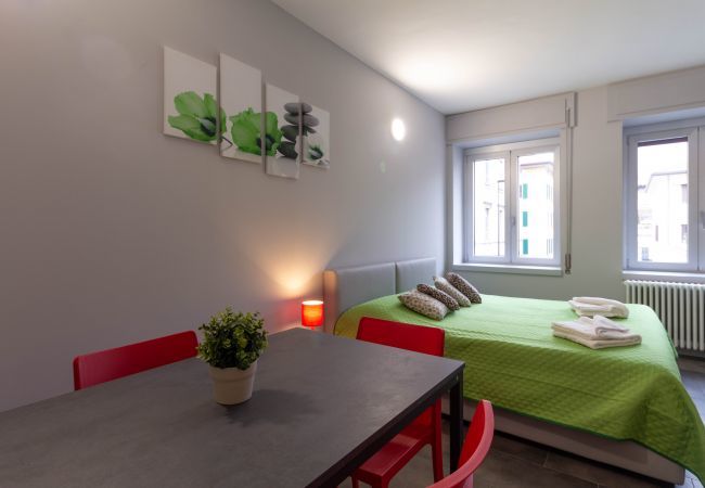 Studio a Lecco - Appartamento Lime - Affitti Brevi Italia Studio a Lecco - Appartamento Lime - Affitti Brevi Italia