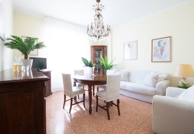 Appartamento a Rapallo - Appartamento OMAR'S HOUSE-Affitti Brevi Italia Appartamento a Rapallo - Appartamento OMAR'S HOUSE-Affitti Brevi Italia