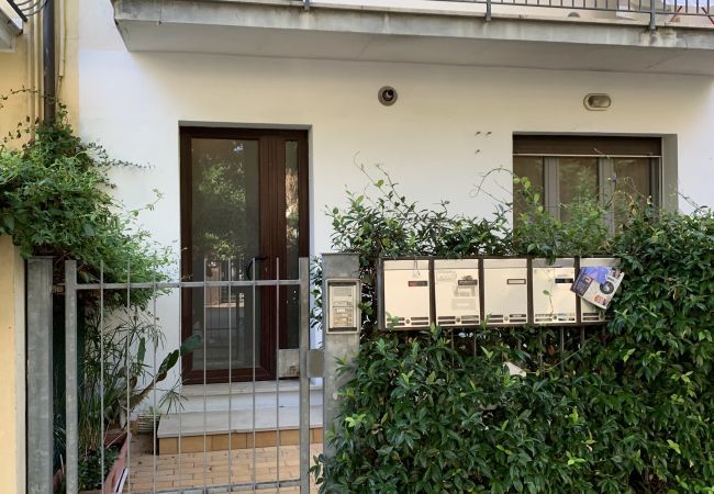 Appartamento a Rimini - Casa Giardino - Affitti Brevi Italia Appartamento a Rimini - Casa Giardino - Affitti Brevi Italia