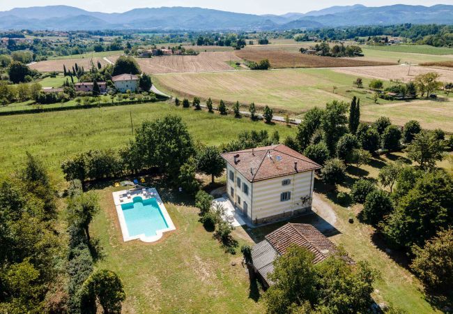 Villa a Scarperia - Villa Liberty Mugello - Affitti Brevi Italia Villa a Scarperia - Villa Liberty Mugello - Affitti Brevi Italia