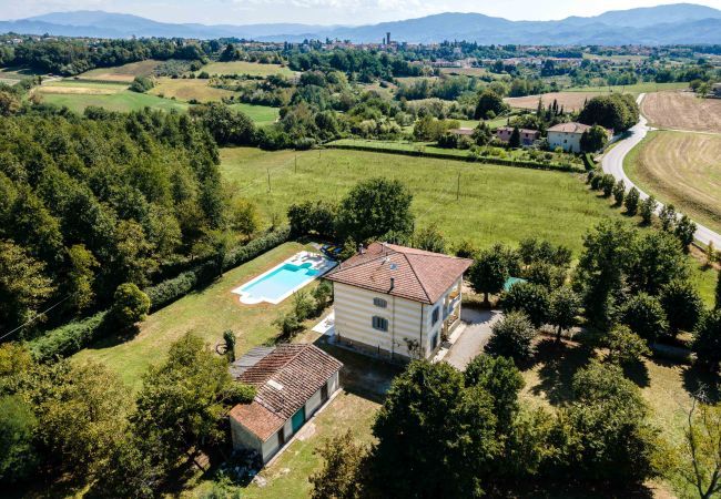 Villa a Scarperia - Villa Liberty Mugello - Affitti Brevi Italia Villa a Scarperia - Villa Liberty Mugello - Affitti Brevi Italia