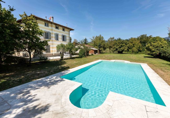 Villa a Scarperia - Villa Liberty Mugello - Affitti Brevi Italia Villa a Scarperia - Villa Liberty Mugello - Affitti Brevi Italia