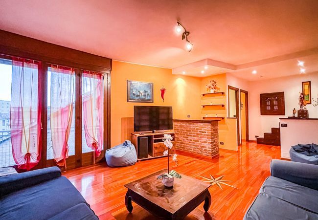 Appartamento a Torino - MYHOUSE INN RACCONIGI  - Affitti Brevi Italia Appartamento a Torino - MYHOUSE INN RACCONIGI  - Affitti Brevi Italia
