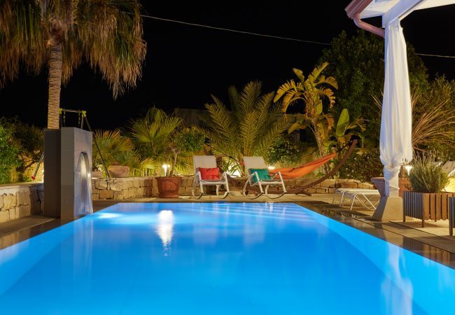 Villa a Ispica - VILLA ZAIMA CON PISCINA PRIVATA Villa a Ispica - VILLA ZAIMA CON PISCINA PRIVATA