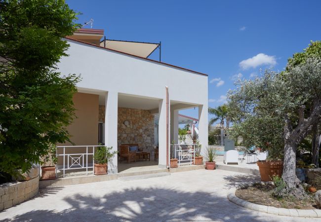 Villa a Ispica - VILLA ZAIMA CON PISCINA PRIVATA Villa a Ispica - VILLA ZAIMA CON PISCINA PRIVATA