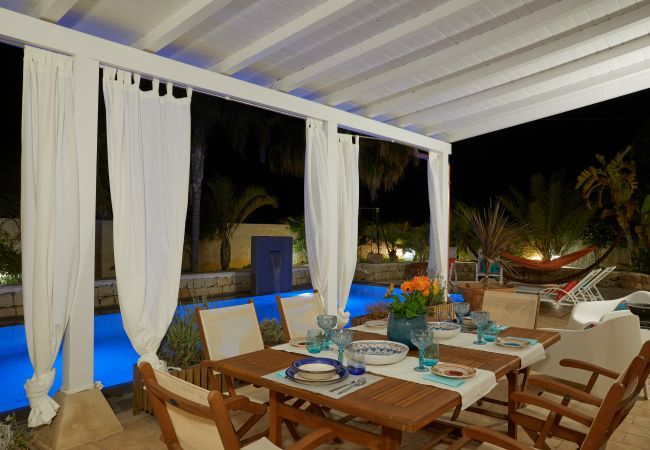 Villa a Ispica - VILLA ZAIMA CON PISCINA PRIVATA Villa a Ispica - VILLA ZAIMA CON PISCINA PRIVATA
