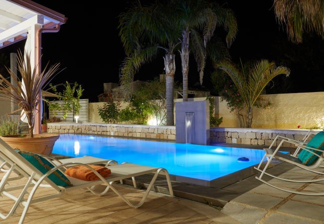 Villa a Ispica - VILLA ZAIMA CON PISCINA PRIVATA Villa a Ispica - VILLA ZAIMA CON PISCINA PRIVATA
