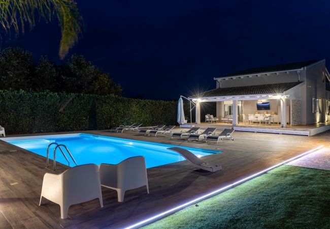 Villa a Ispica - VILLA GEMMA MARE & PISCINA RISCALDATA PRIVATA Villa a Ispica - VILLA GEMMA MARE & PISCINA RISCALDATA PRIVATA