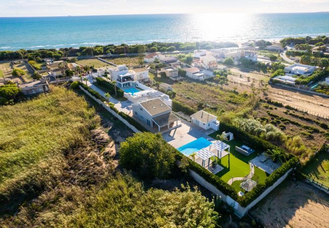 Villa a Ispica - VILLA GEMMA MARE & PISCINA RISCALDATA PRIVATA Villa a Ispica - VILLA GEMMA MARE & PISCINA RISCALDATA PRIVATA