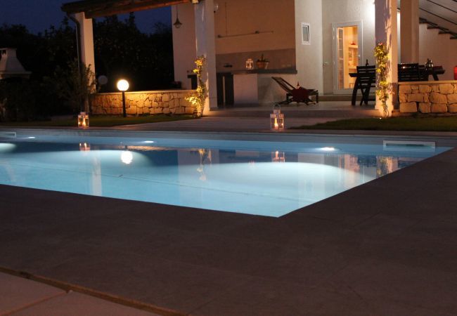 Villa a Ispica - VILLA MELISSA CON PISCINA PRIVATA Villa a Ispica - VILLA MELISSA CON PISCINA PRIVATA