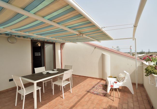 Appartamento a Ispica - Attico VISTA MARE e PISCINA - Affitti Brevi Italia Appartamento a Ispica - Attico VISTA MARE e PISCINA - Affitti Brevi Italia