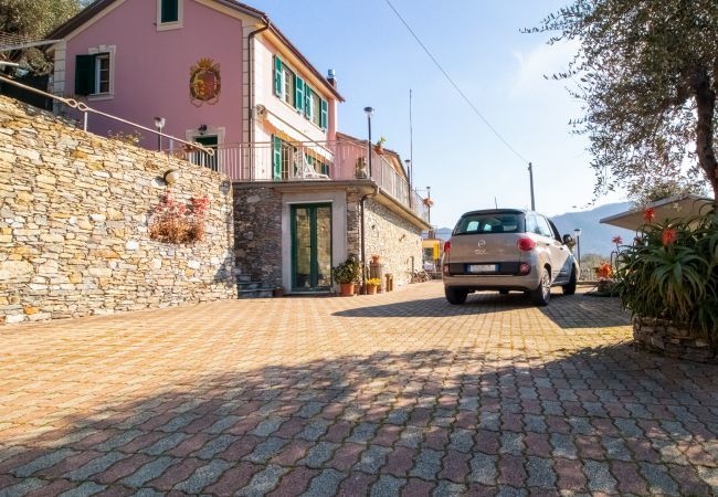 Villa a Recco - VILLA LE MACINE-Affitti Brevi Italia Villa a Recco - VILLA LE MACINE-Affitti Brevi Italia