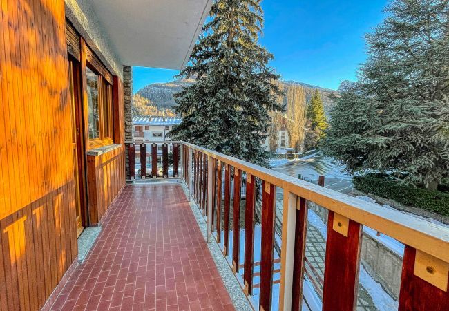 Appartamento a Bardonecchia - Appartamento Le Pinelle - Affitti Brevi Italia Appartamento a Bardonecchia - Appartamento Le Pinelle - Affitti Brevi Italia