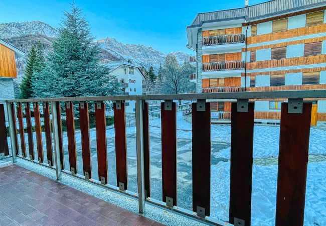 Appartamento a Bardonecchia - Appartamento Le Pinelle - Affitti Brevi Italia Appartamento a Bardonecchia - Appartamento Le Pinelle - Affitti Brevi Italia