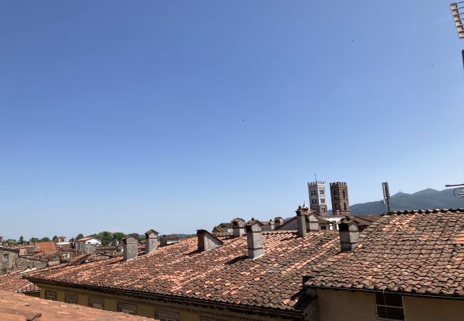 Appartamento a Lucca - Terrazza San Michele - Affitti Brevi Italia Appartamento a Lucca - Terrazza San Michele - Affitti Brevi Italia