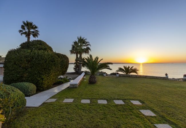 Villa a Ispica - BAIA L'AURA accesso diretto al mare Villa a Ispica - BAIA L'AURA accesso diretto al mare