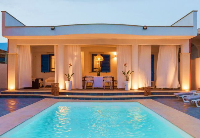 Villa a Ispica - VILLA Soave  Mare e Piscina - Affitti Brevi Italia Villa a Ispica - VILLA Soave  Mare e Piscina - Affitti Brevi Italia