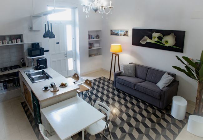 Appartamento a Brindisi - Casa Orchidea - The Fab Stay Appartamento a Brindisi - Casa Orchidea - The Fab Stay