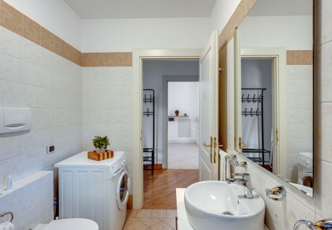 Appartamento a Lecco - Il Broletto Apartment - Affitti Brevi Italia Appartamento a Lecco - Il Broletto Apartment - Affitti Brevi Italia
