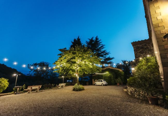 Appartamento a Scarperia - Borghetto Il Poggiolo Mugello Apt. 3 Appartamento a Scarperia - Borghetto Il Poggiolo Mugello Apt. 3