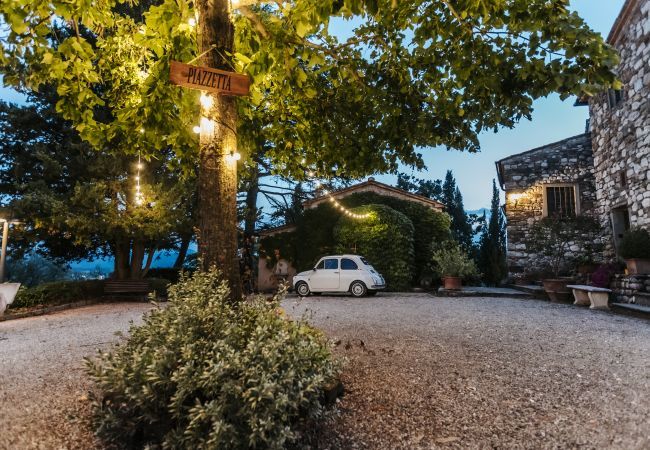 Appartamento a Scarperia - Borghetto Il Poggiolo Mugello Apt. 3 Appartamento a Scarperia - Borghetto Il Poggiolo Mugello Apt. 3