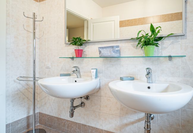 Appartamento a Lecco - Broletto Park Apartment - Affitti Brevi Italia Appartamento a Lecco - Broletto Park Apartment - Affitti Brevi Italia