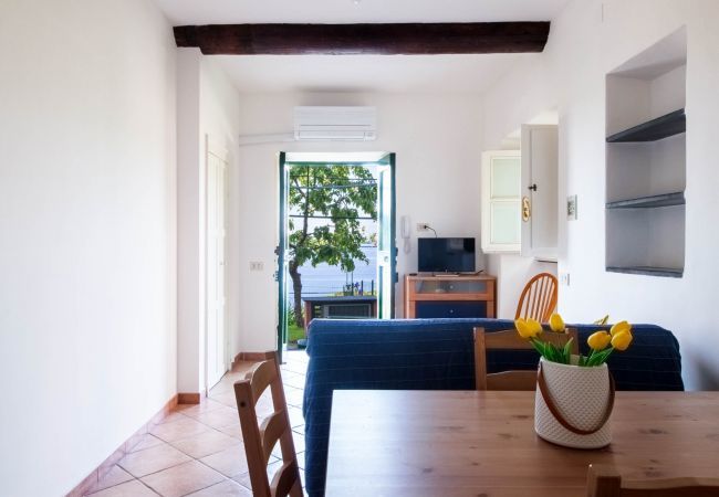 Appartamento a Recco - CHERRY TREE HOUSE-Affitti Brevi Italia Appartamento a Recco - CHERRY TREE HOUSE-Affitti Brevi Italia