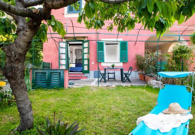 Appartamento a Recco - CHERRY TREE HOUSE-Affitti Brevi Italia Appartamento a Recco - CHERRY TREE HOUSE-Affitti Brevi Italia