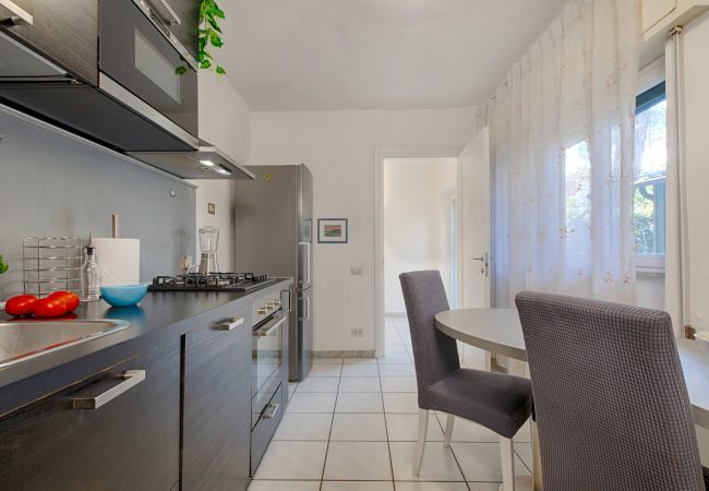 Appartamento a Camaiore - Casina ai pini - Affitti Brevi Italia Appartamento a Camaiore - Casina ai pini - Affitti Brevi Italia