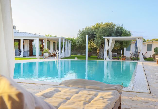 Villa a Ispica - VILLA ERIKA con piscina privata Villa a Ispica - VILLA ERIKA con piscina privata