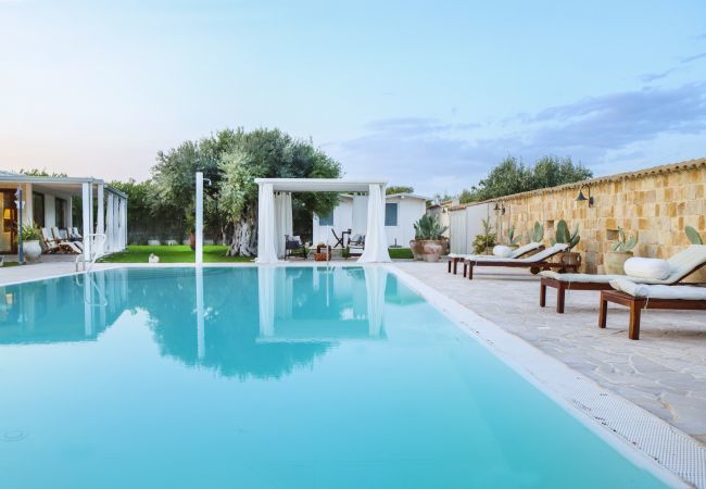 Villa a Ispica - VILLA ERIKA con piscina privata Villa a Ispica - VILLA ERIKA con piscina privata