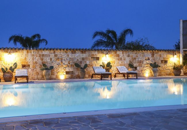 Villa a Ispica - VILLA ERIKA con piscina privata Villa a Ispica - VILLA ERIKA con piscina privata