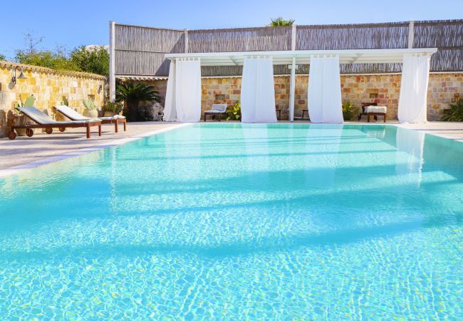 Villa a Ispica - VILLA ERIKA con piscina privata Villa a Ispica - VILLA ERIKA con piscina privata