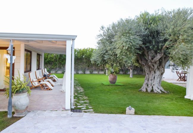 Villa a Ispica - VILLA ERIKA con piscina privata Villa a Ispica - VILLA ERIKA con piscina privata