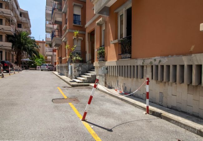 Appartamento a Riva Trigoso - Appartamento-RAFFAELLO HOUSE-Affitti Brevi Italia Appartamento a Riva Trigoso - Appartamento-RAFFAELLO HOUSE-Affitti Brevi Italia