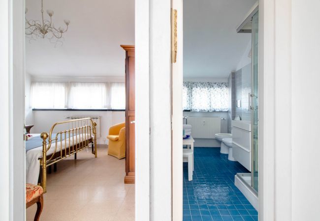 Appartamento a Sestri Levante - Appartamento-LA MANSARDINA-Affitti Brevi Italia Appartamento a Sestri Levante - Appartamento-LA MANSARDINA-Affitti Brevi Italia